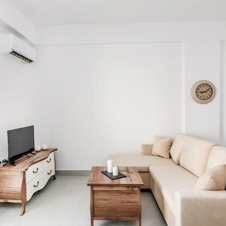 Lux 'N Comfort Apartments Tinos Exterior photo