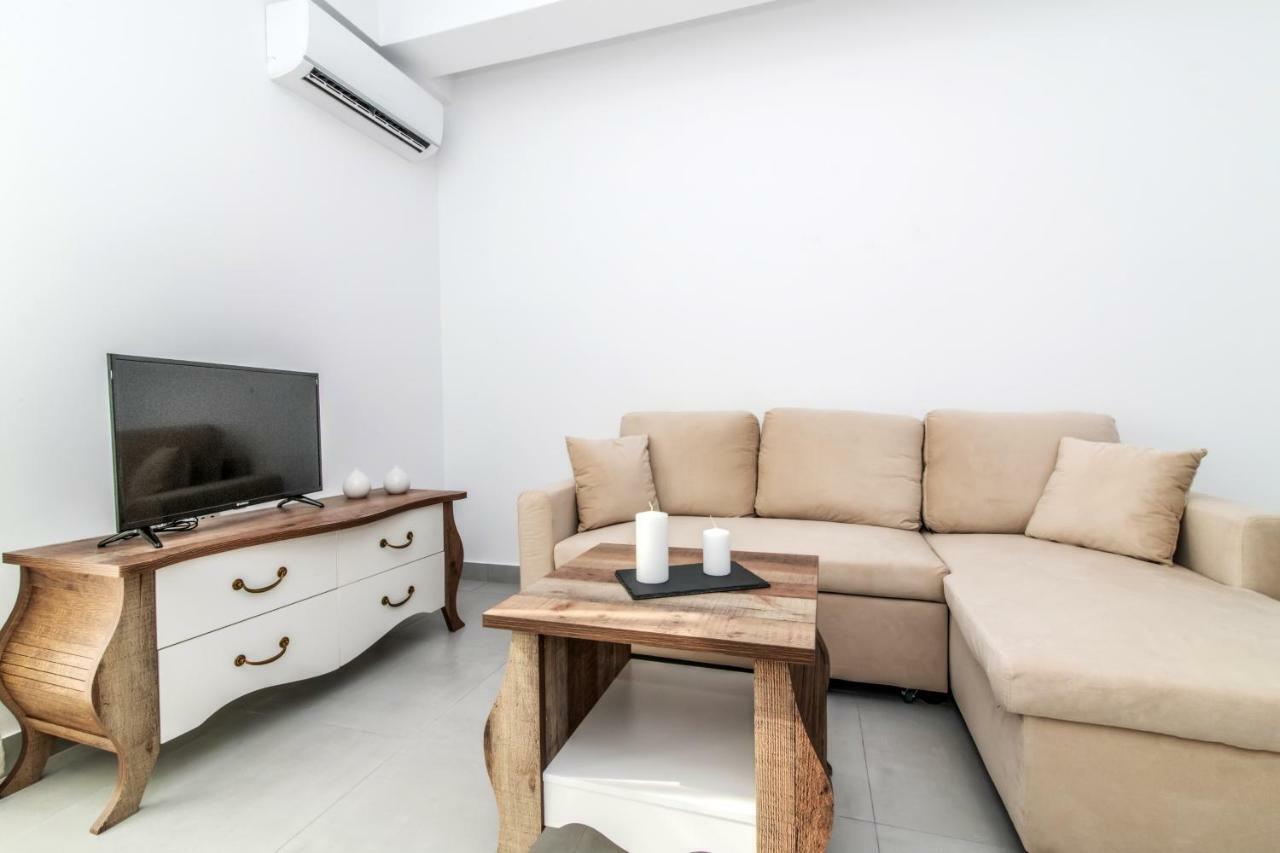 Lux 'N Comfort Apartments Tinos Exterior photo