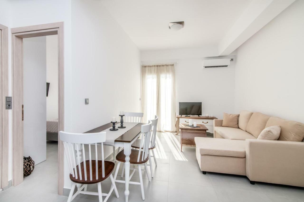 Lux 'N Comfort Apartments Tinos Exterior photo