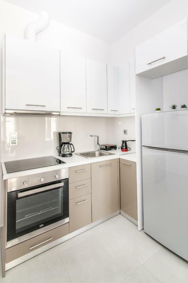 Lux 'N Comfort Apartments Tinos Exterior photo