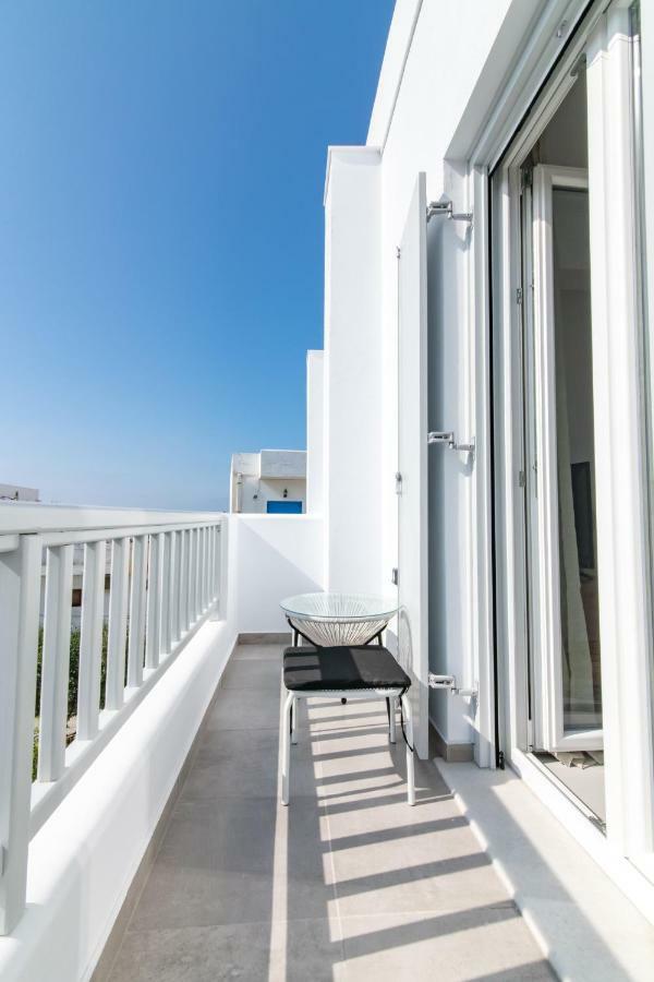 Lux 'N Comfort Apartments Tinos Exterior photo