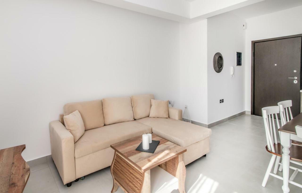 Lux 'N Comfort Apartments Tinos Exterior photo